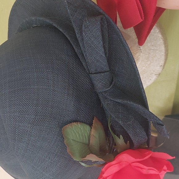 Hat - Picture 3 of 3